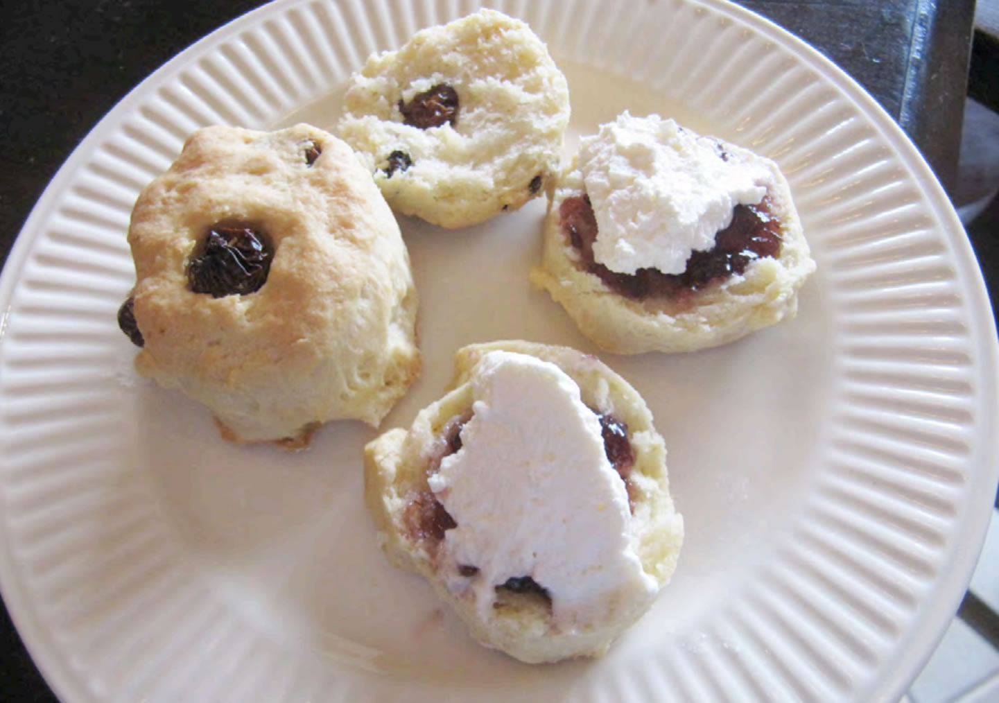Scones with Inca Berries